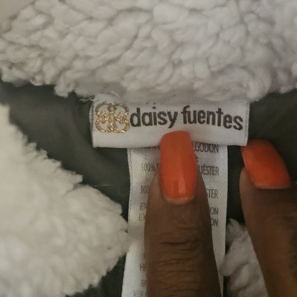 Daisy Fuentes Kids Green Corduroy Cropped Jacket with Floral Design - Picture 5 of 10